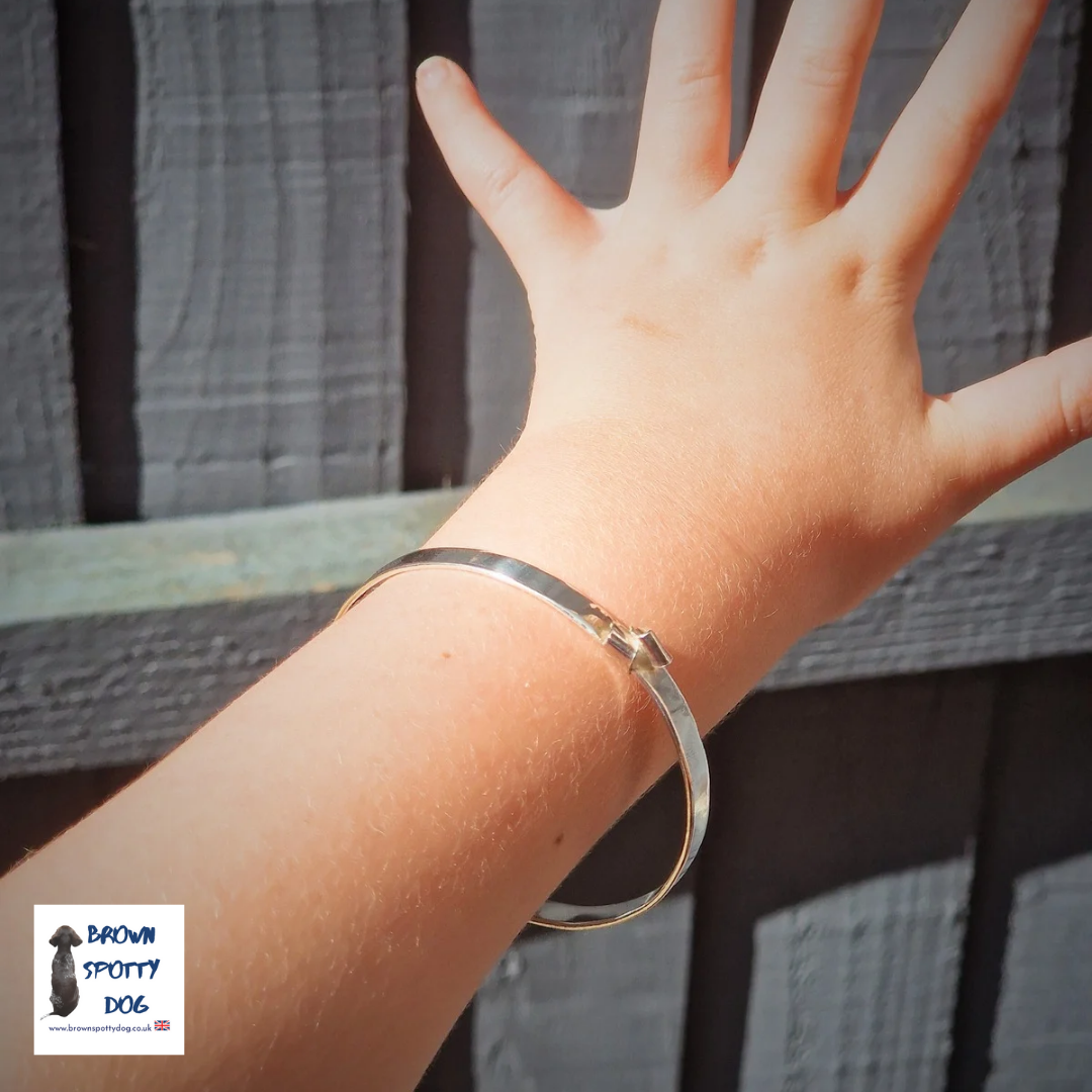 The 'Knot' 1902 Bangle