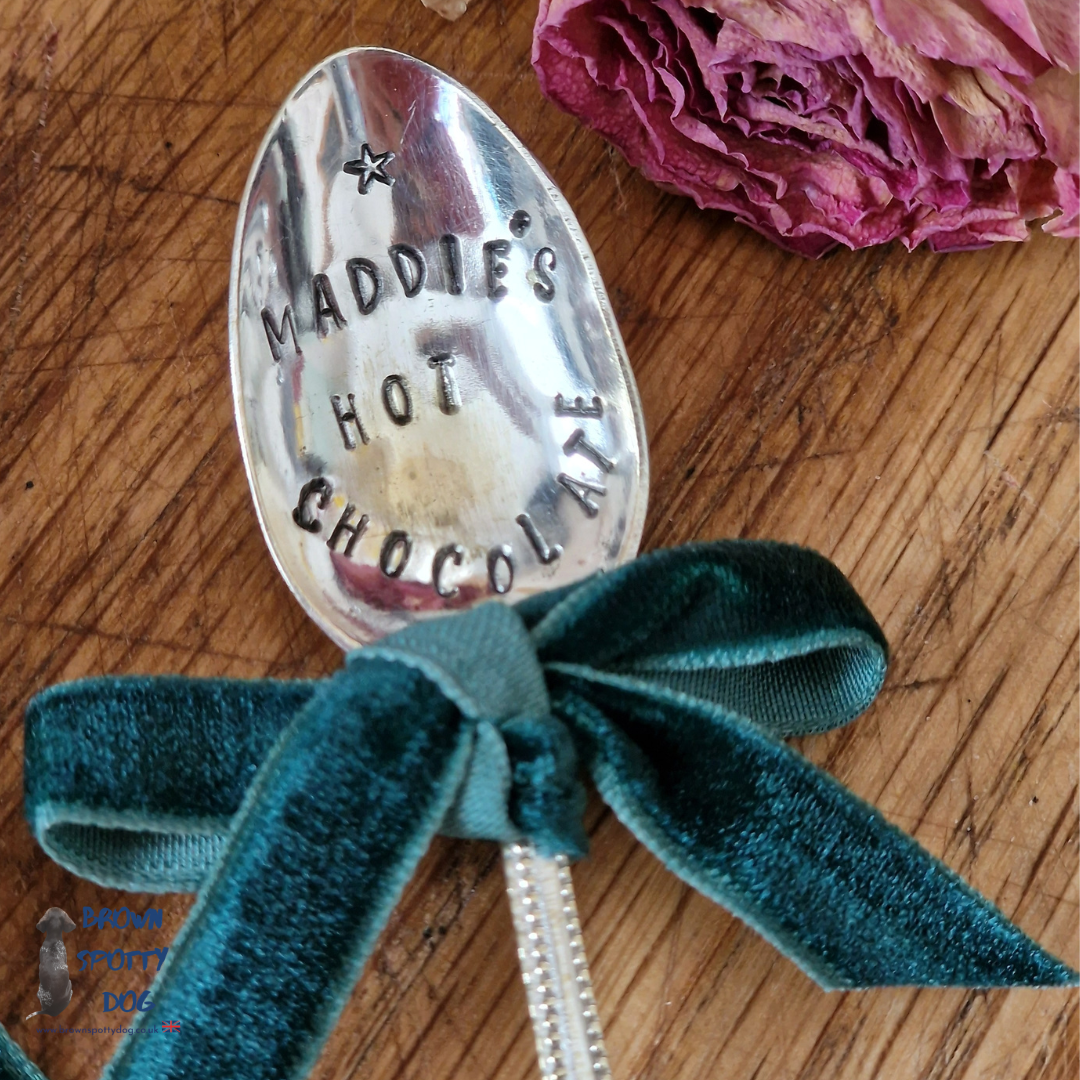 Personalise your own Christmas 'Hot Chocolate' Teaspoon.