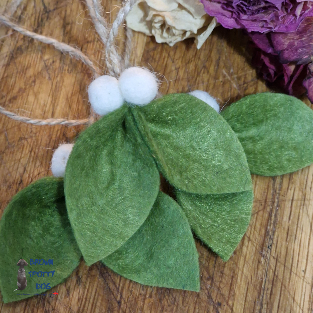 Wool Felt Christmas Mistletoe decorations